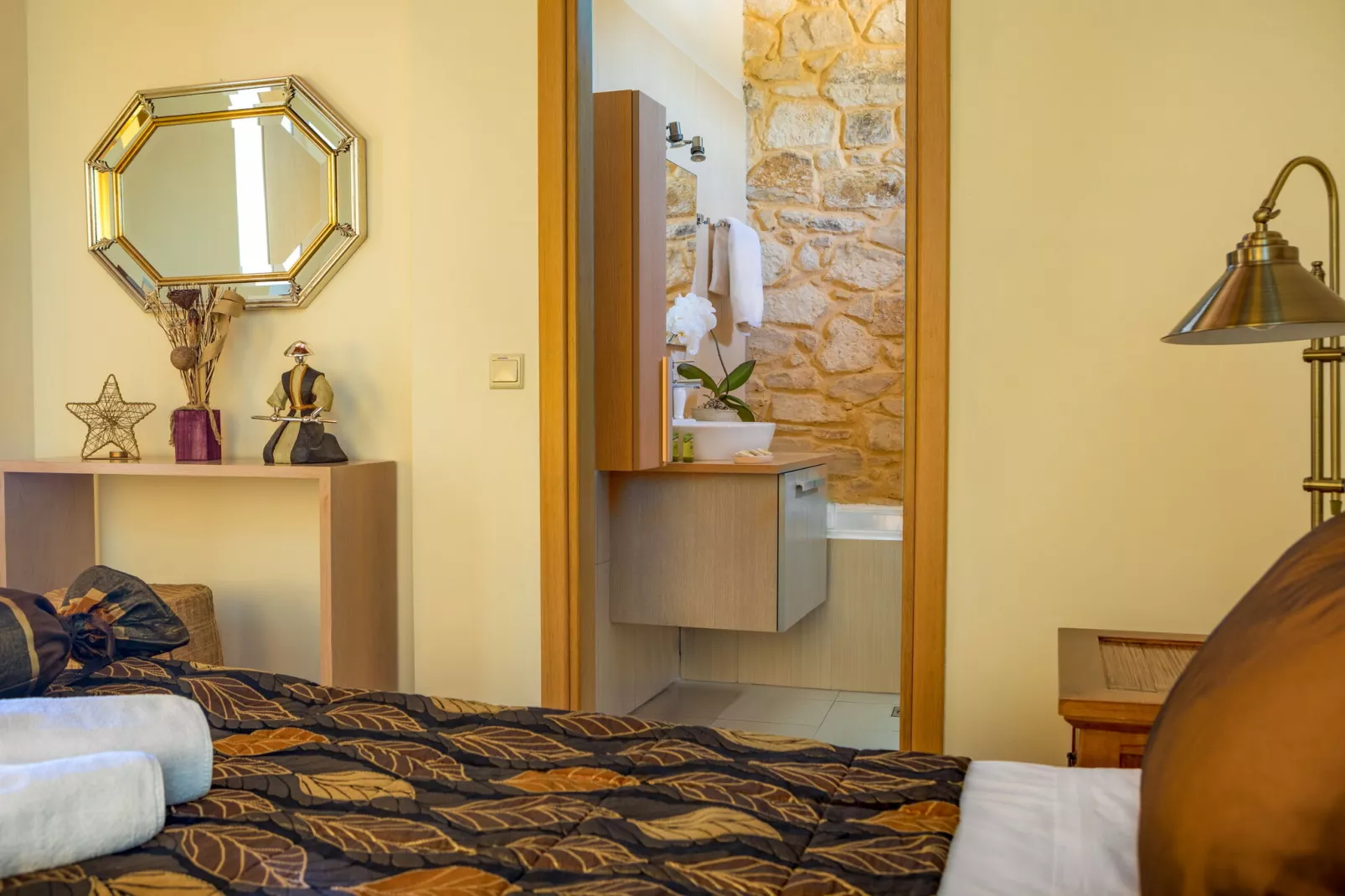 Holiday home, Maheri-Villa Aladanos-Schlafzimmer