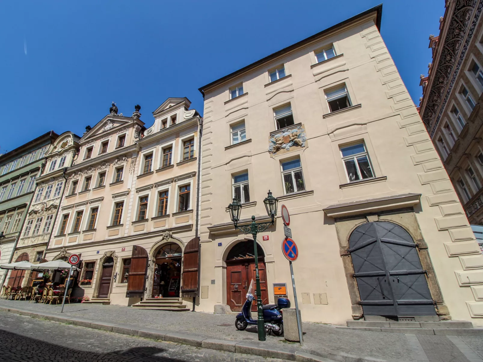 Prague Castle Duplex-Outside
