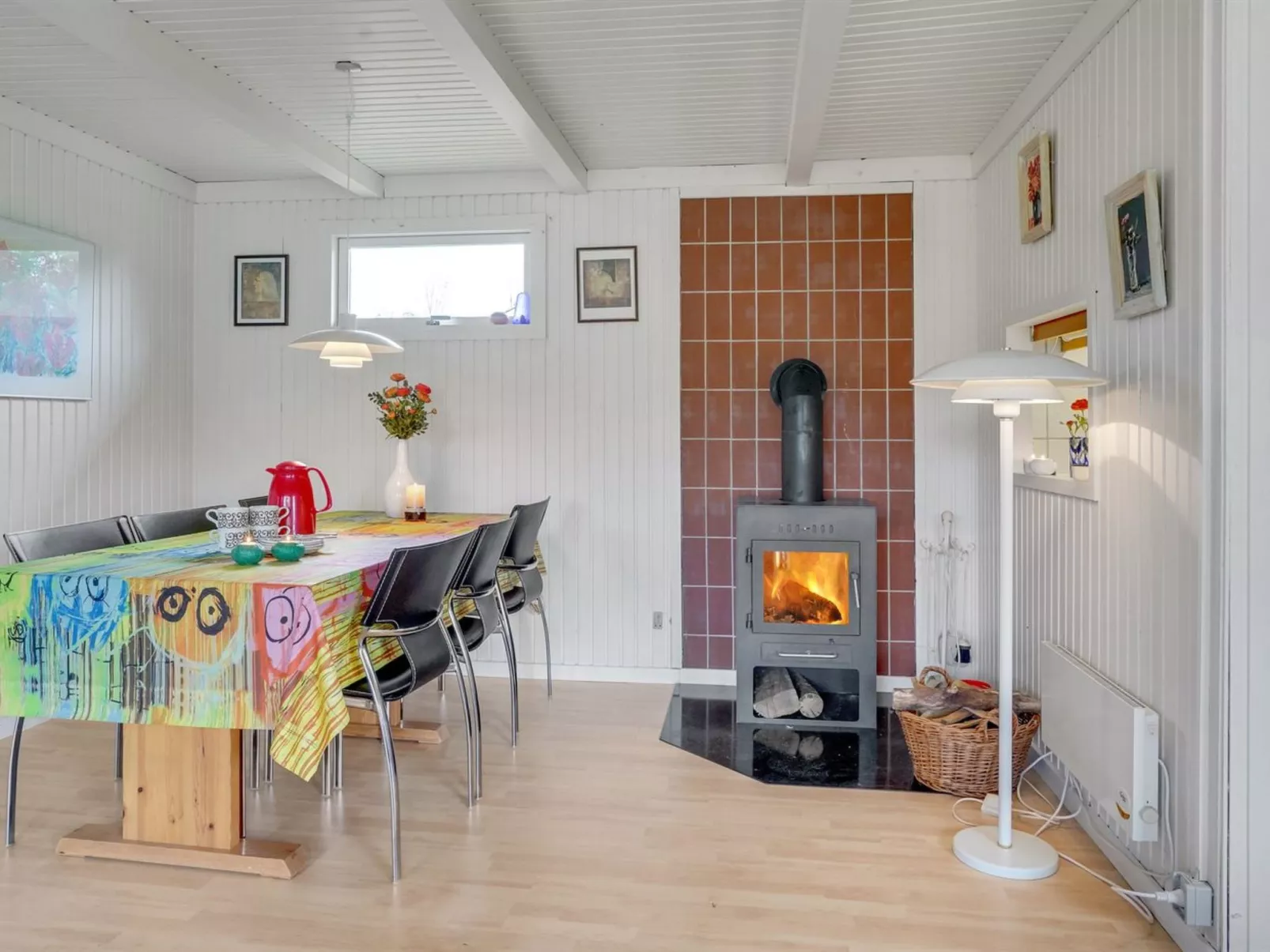 "Karelia" - 800m from the sea-Inside