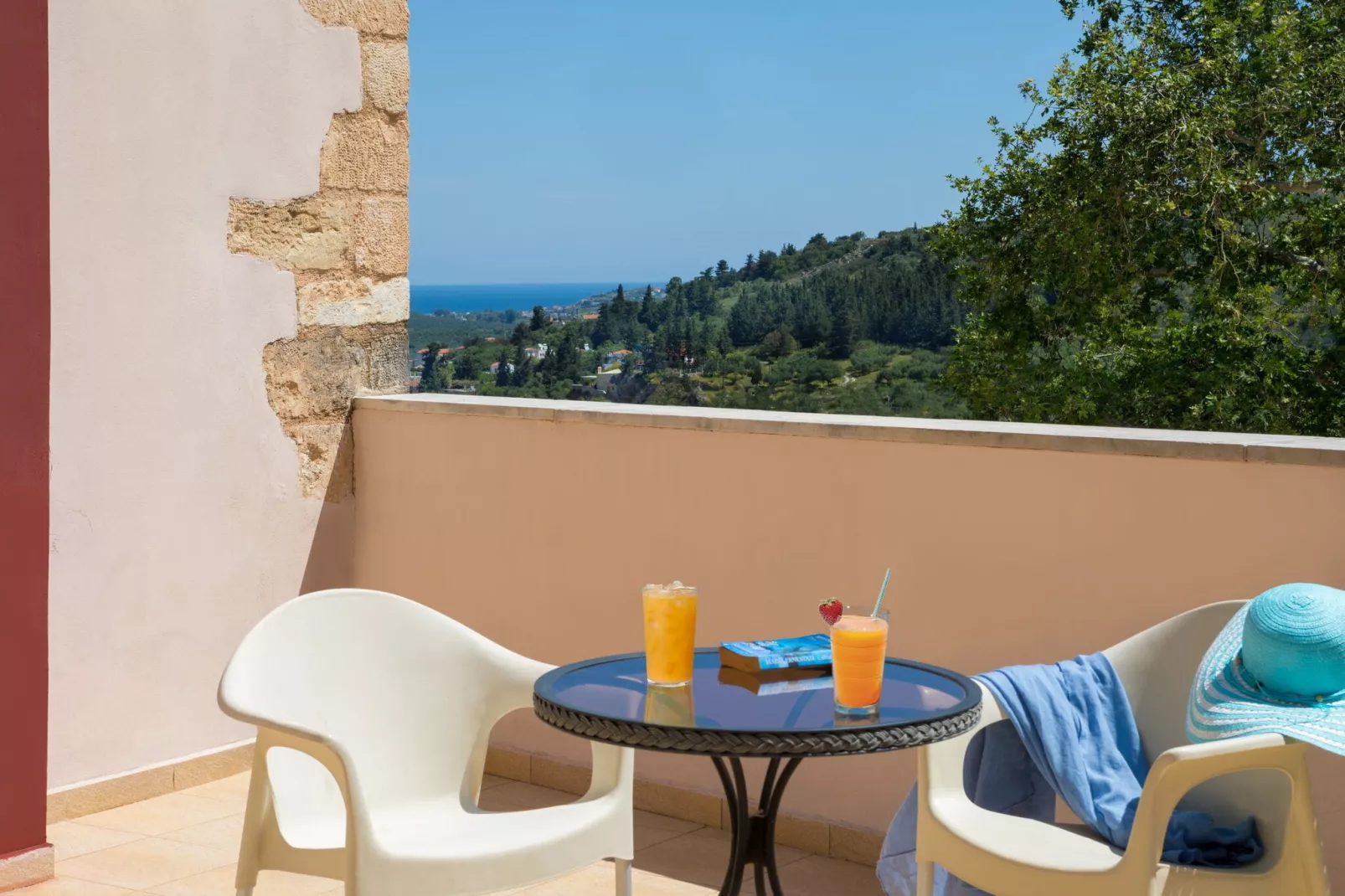 Holiday home, Maheri-Villa Aladanos-Terrassenbalkon