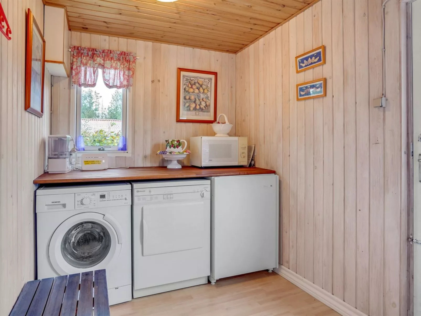 "Karelia" - 800m from the sea-Inside