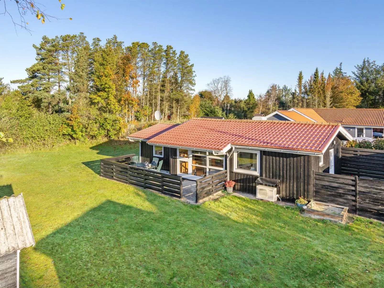 "Karelia" - 800m from the sea-Outside