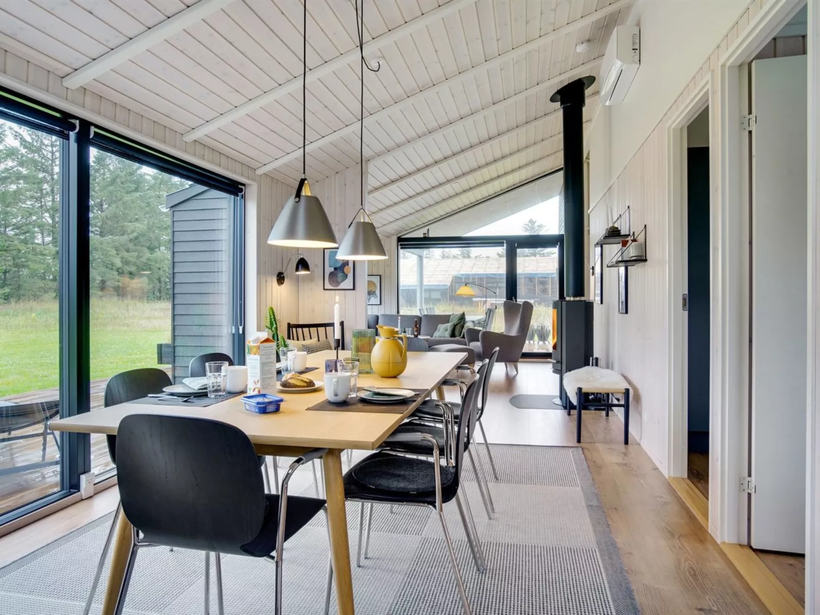 "Talitha" - 1.5km from the sea-Inside
