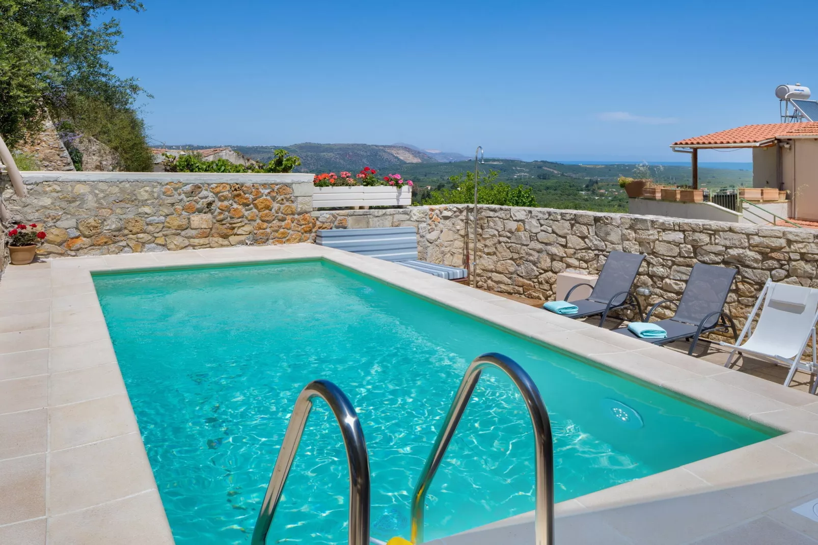 Holiday home, Maheri-Villa Aladanos-Einrichtungen
