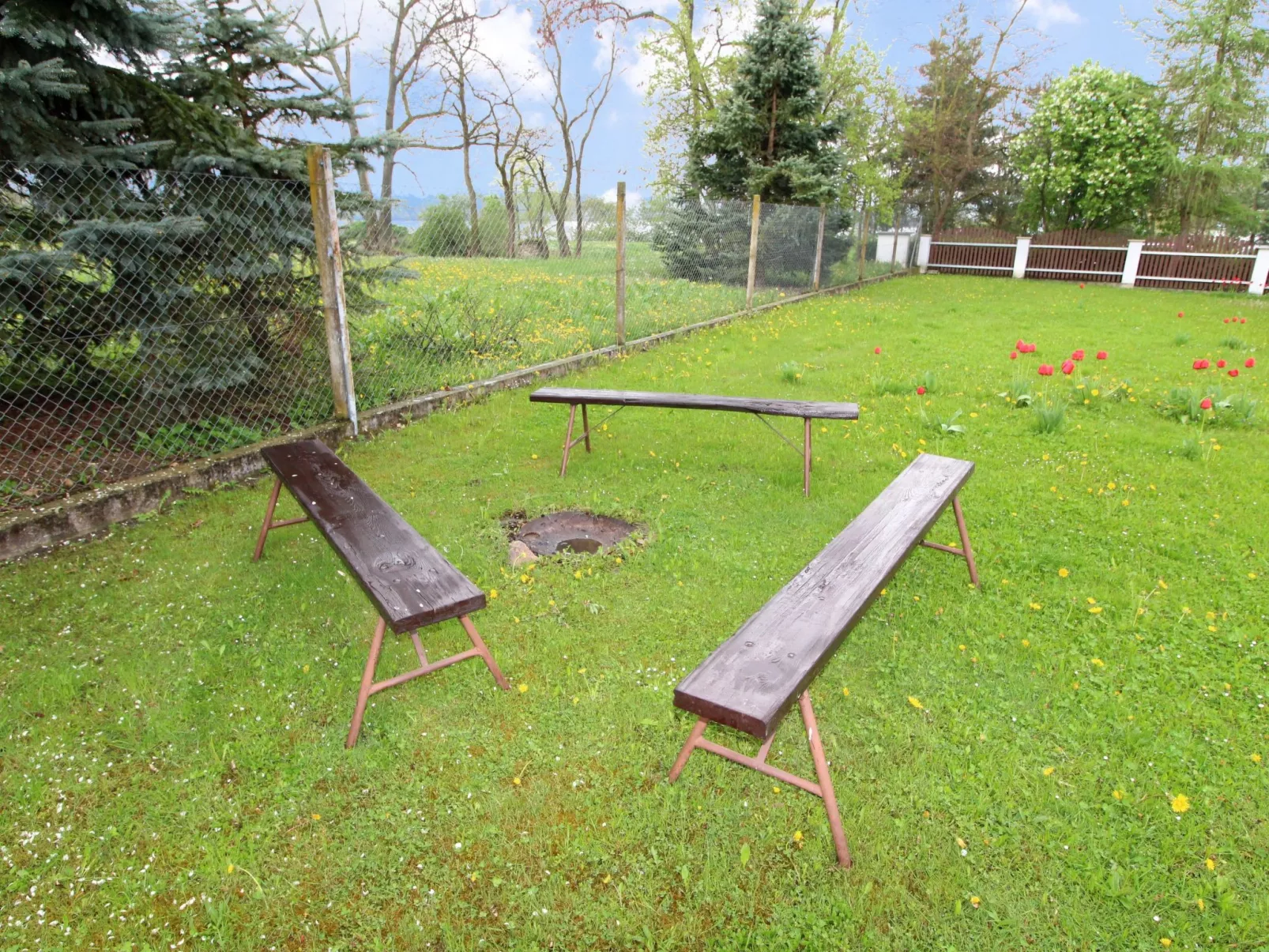 Vlhlavy u Hluboké-Outside
