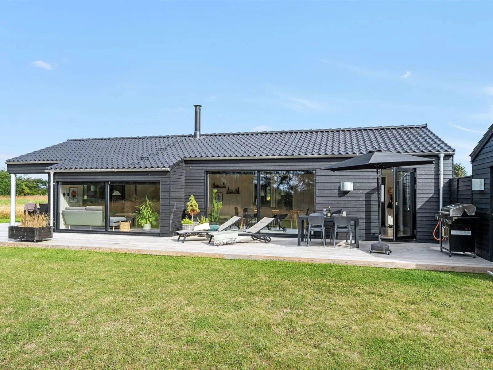 "Talitha" - 1.5km from the sea-Outside