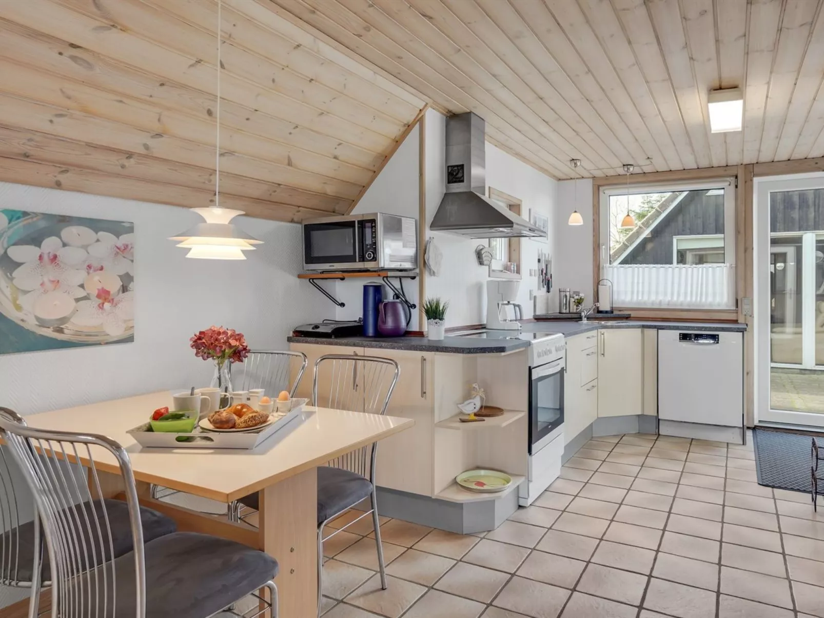 "Hejdie" - 150m from the sea-Inside