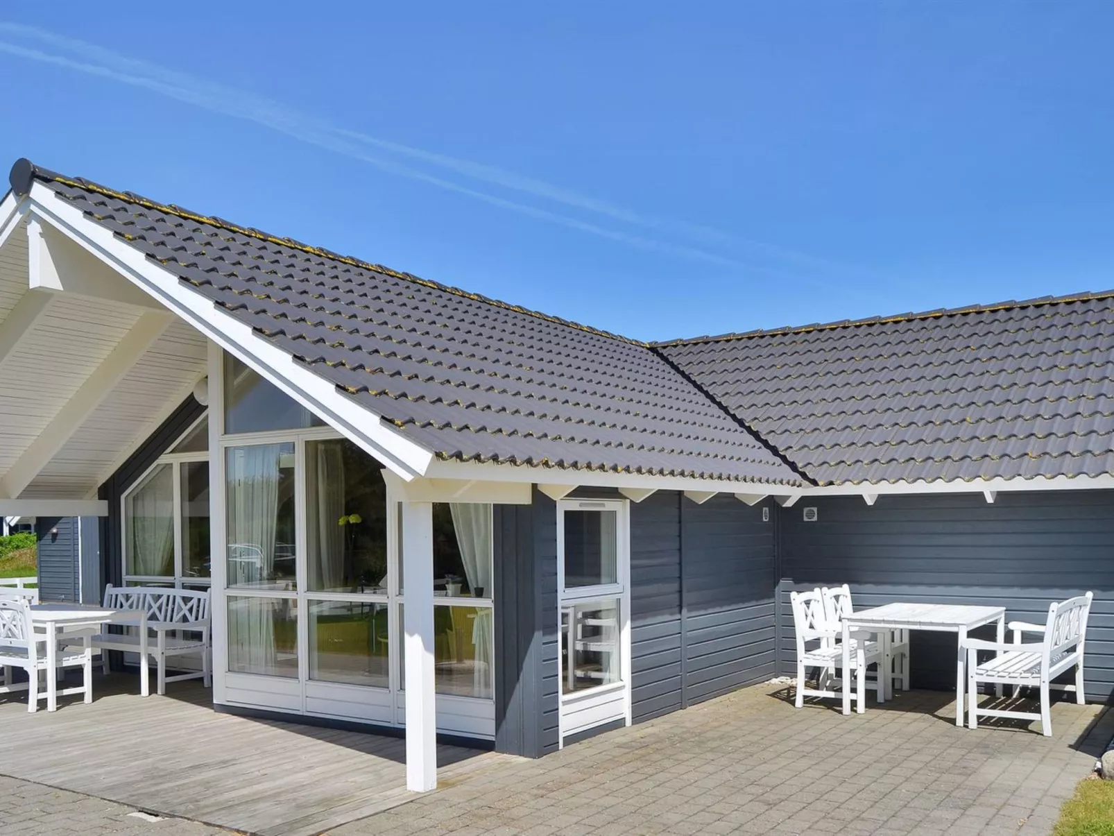 "Tovi" - 4km from the sea-Outside