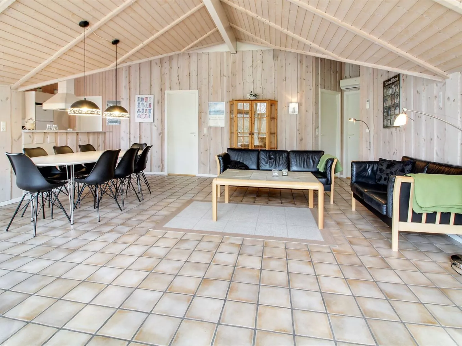"Tovi" - 4km from the sea-Inside