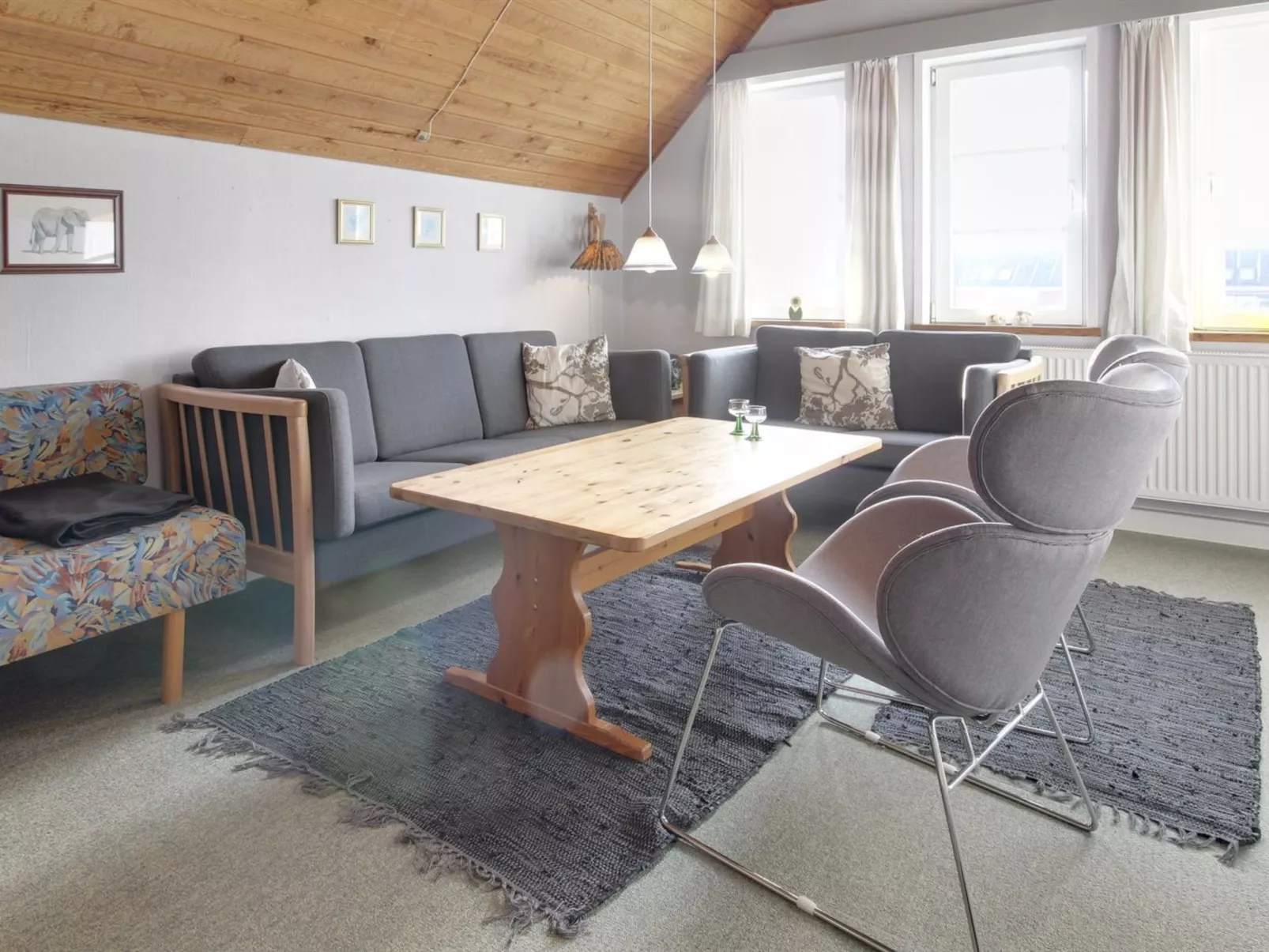 "Lynne" - 2.3km from the sea-Inside
