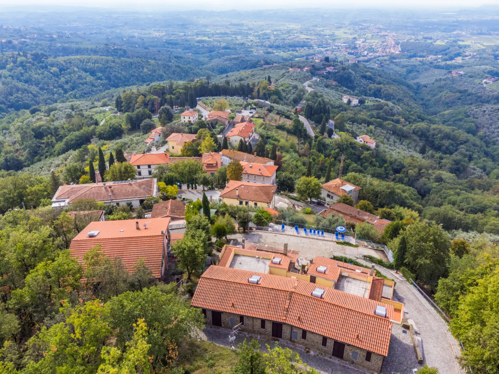 Agrifoglio-Outside