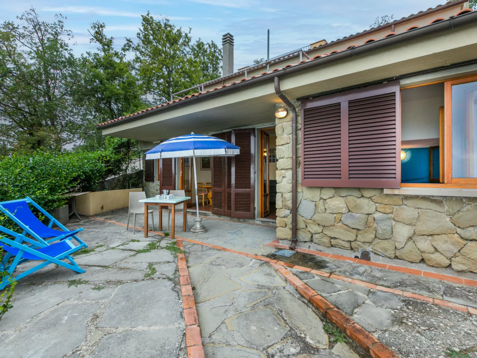 Agrifoglio-Outside