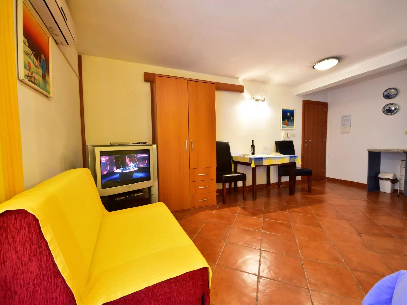 Lovrano-Inside