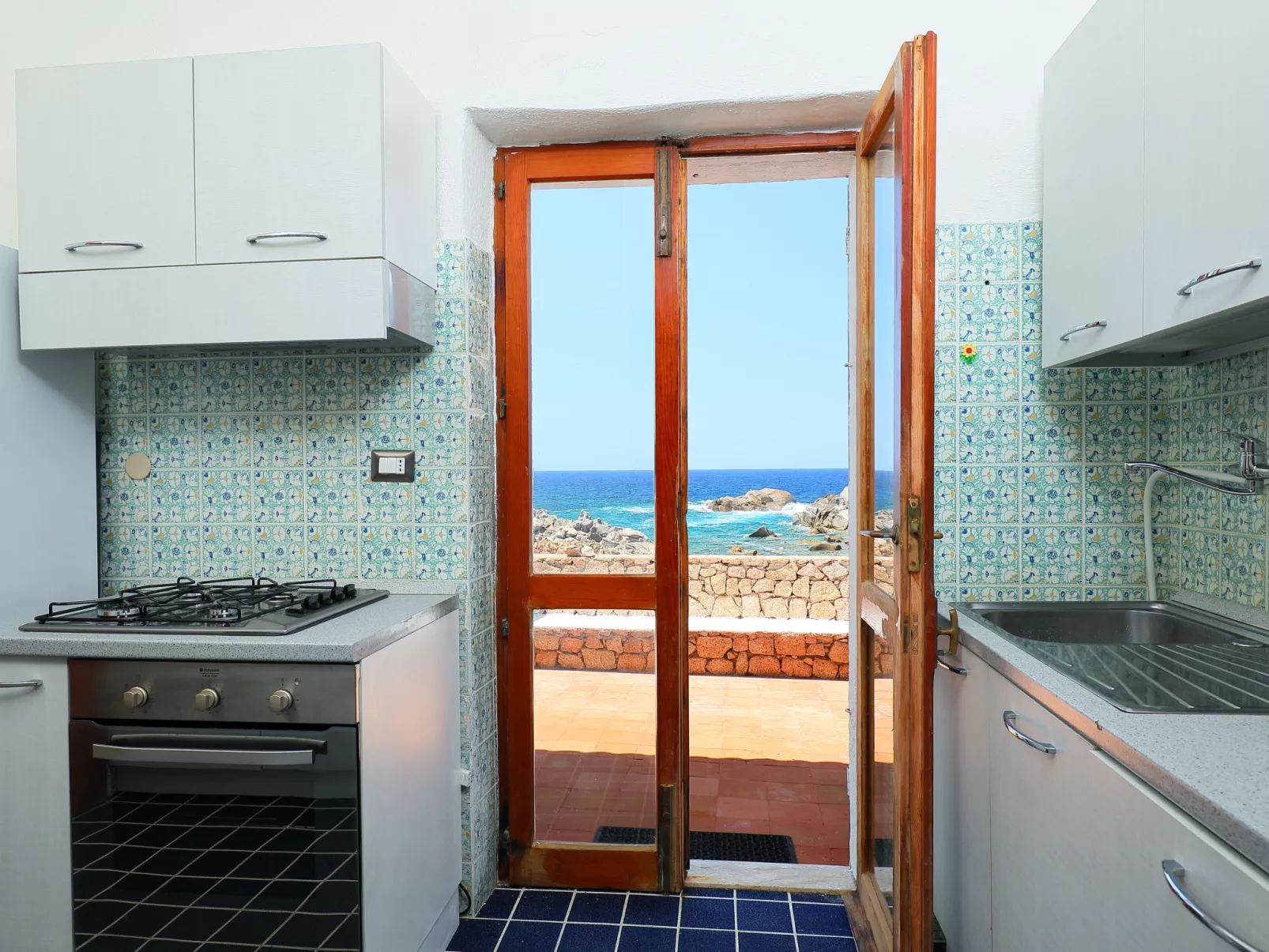La Cala (VGM615)-Inside