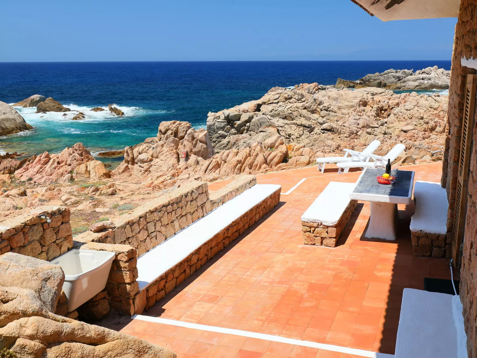La Cala (VGM615)-Outside
