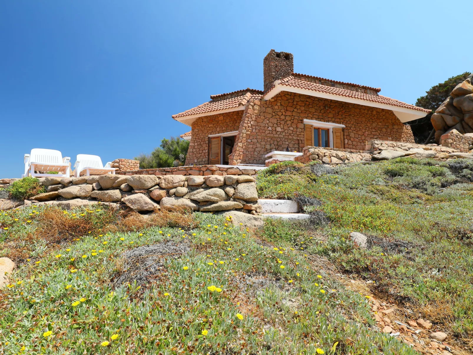 La Cala (VGM615)-Outside