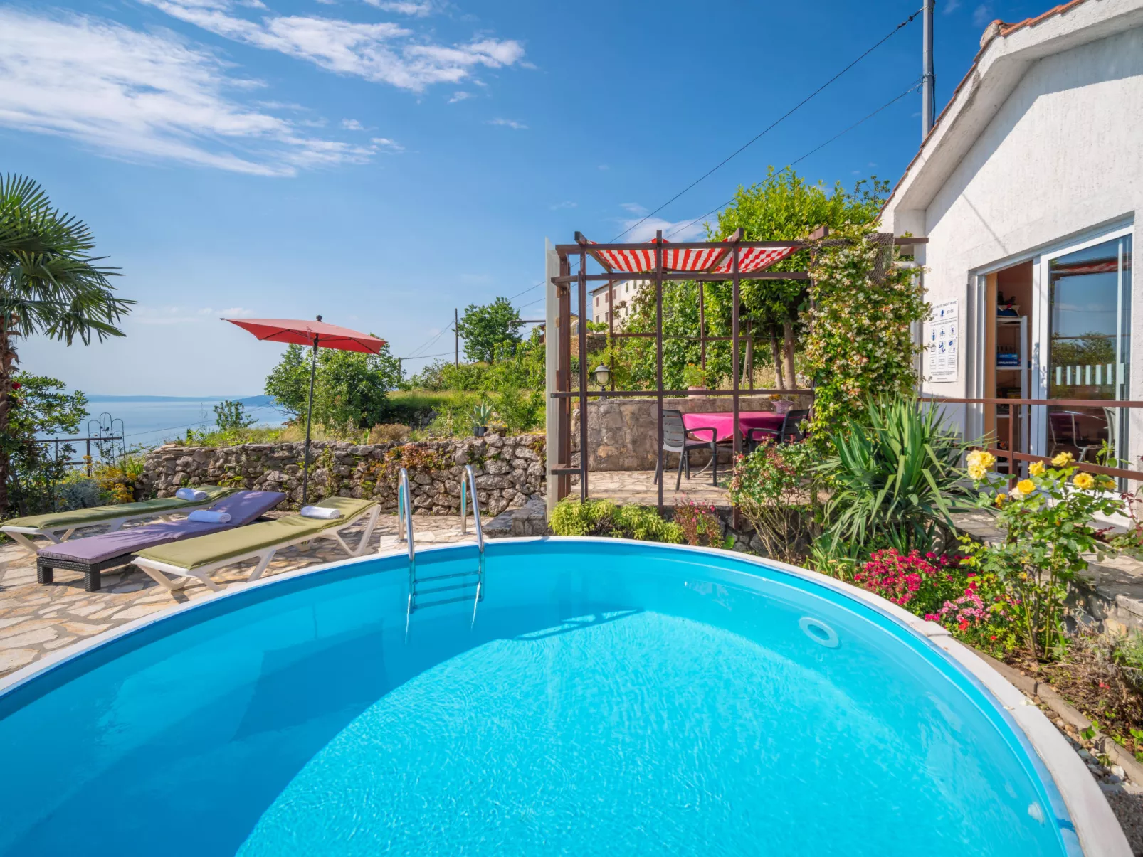 Villa More-Outside