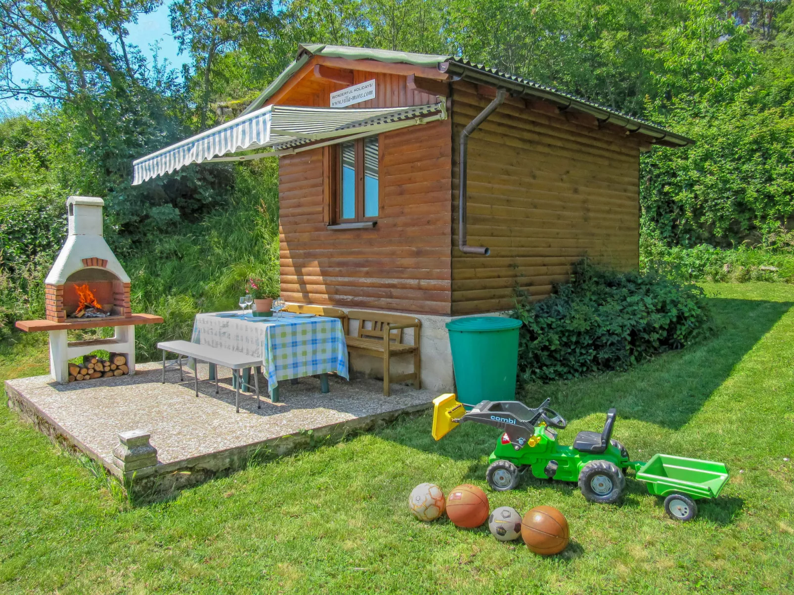 Villa More-Outside