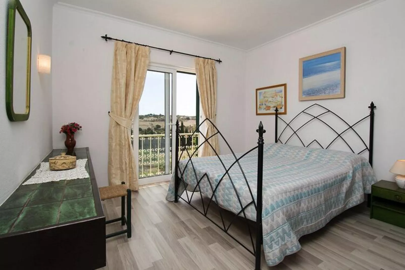 Holiday home in Lagos // max 6 Pers-Bedroom