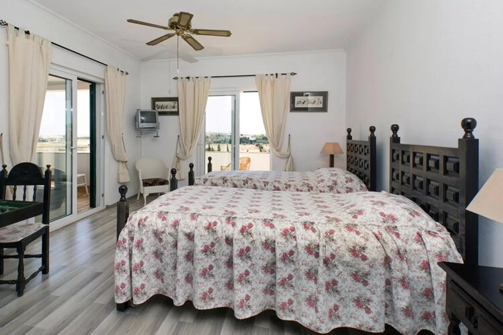Holiday home in Lagos // max 6 Pers-Bedroom