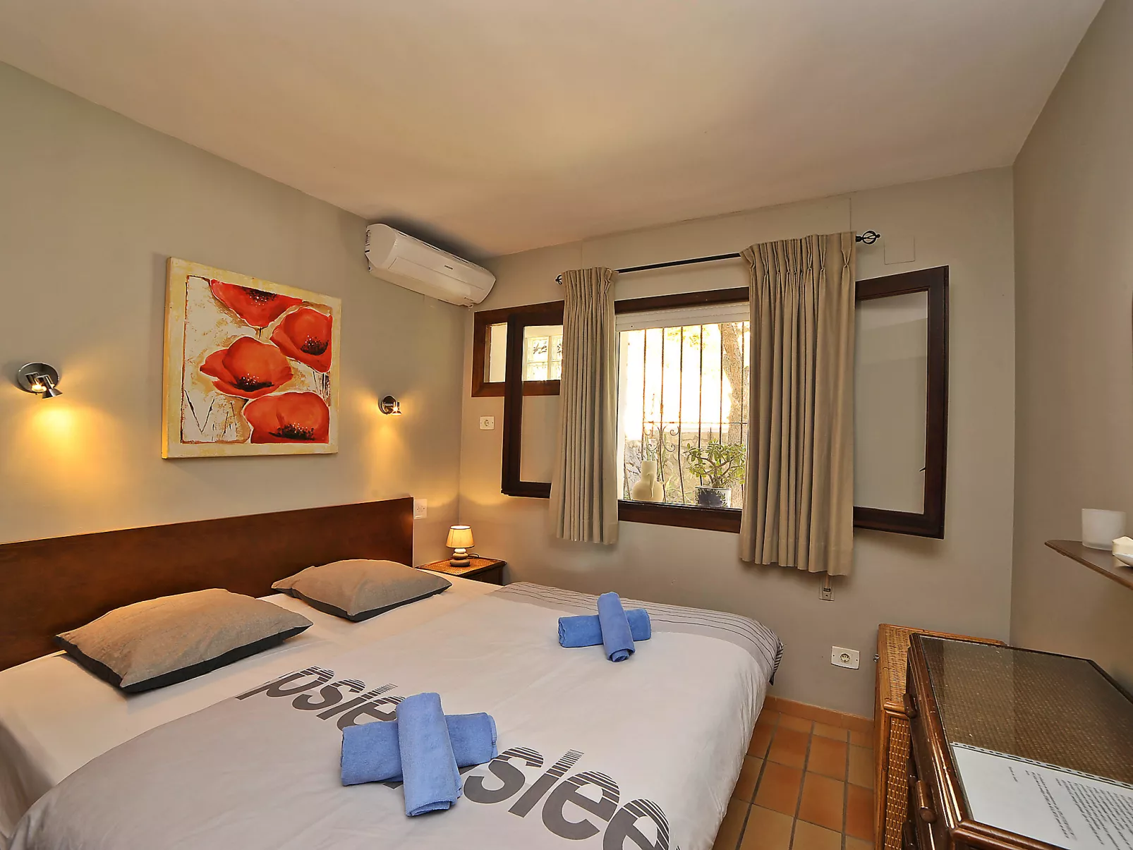 La Colina-Inside
