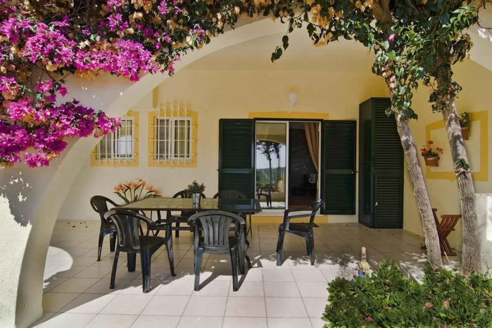 Holiday home in Lagos // max 6 Pers-Outdoor