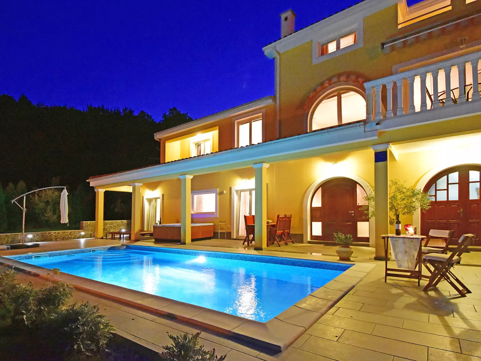 Villa Olea-Outside