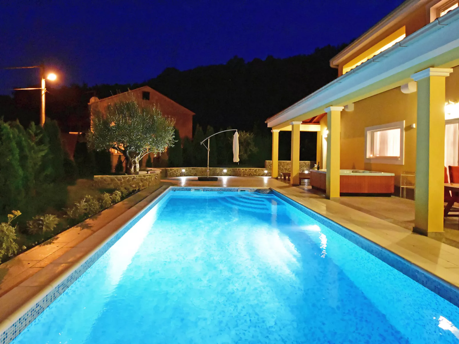 Villa Olea-Outside