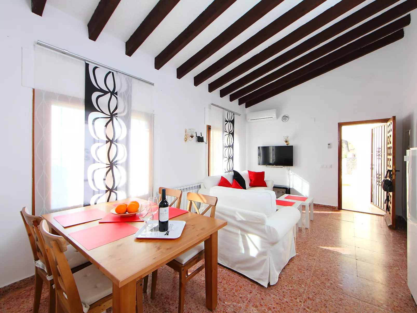 Casa Negrita-Inside