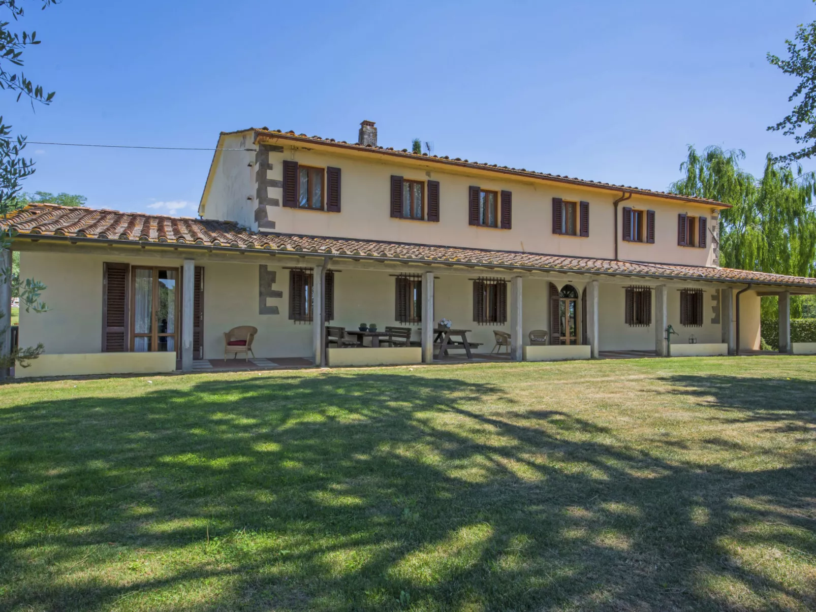Villa Beboli per 18 pax-Outside