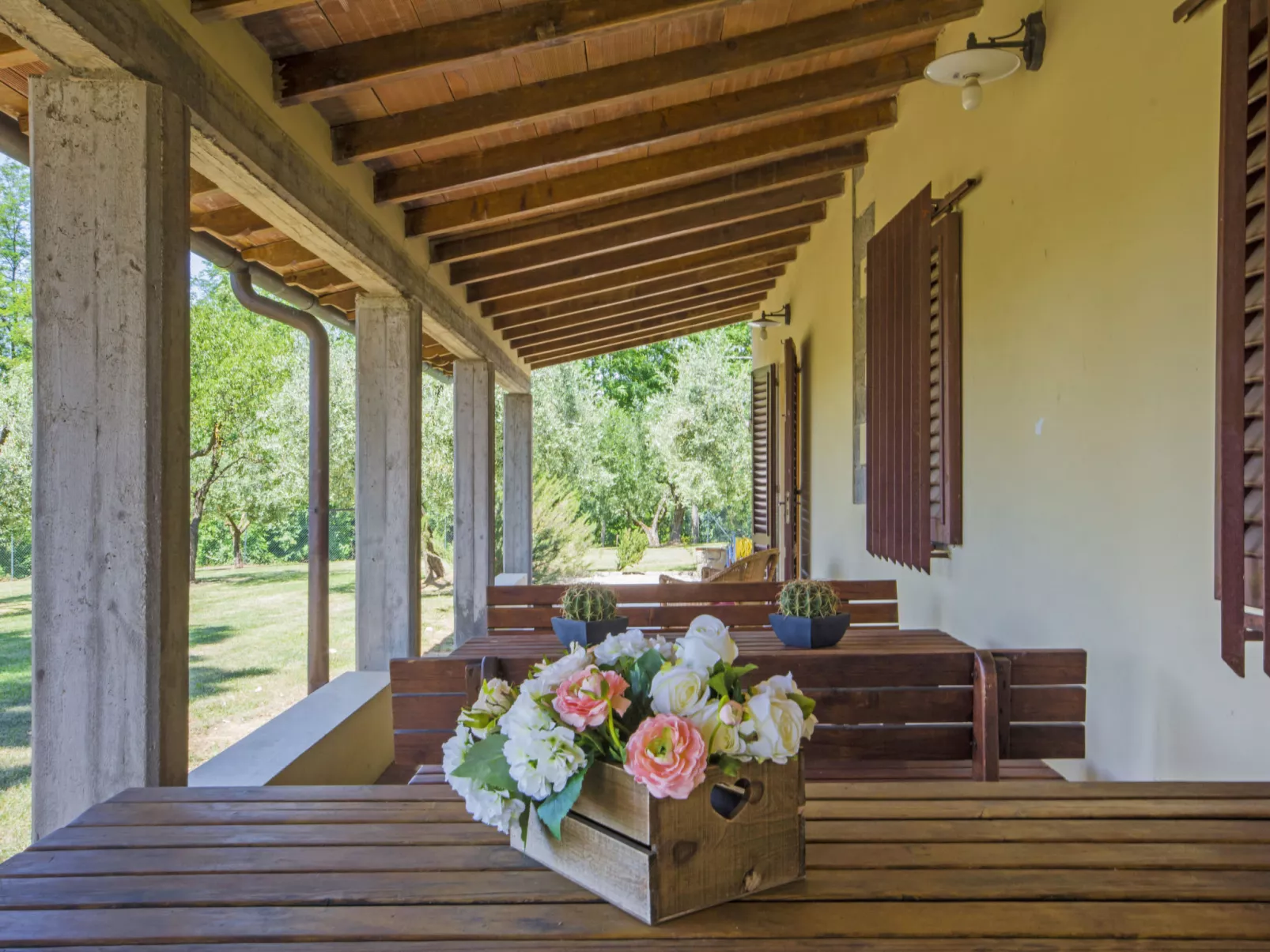 Villa Beboli per 18 pax-Outside
