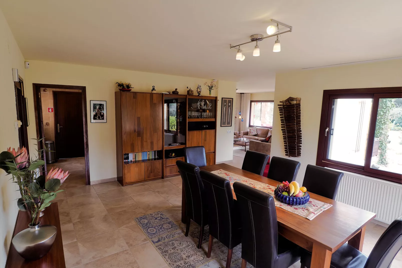 Vall Repos-Dining room