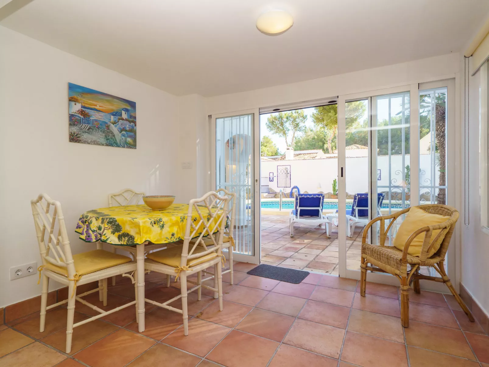 Villa Paradise-Inside
