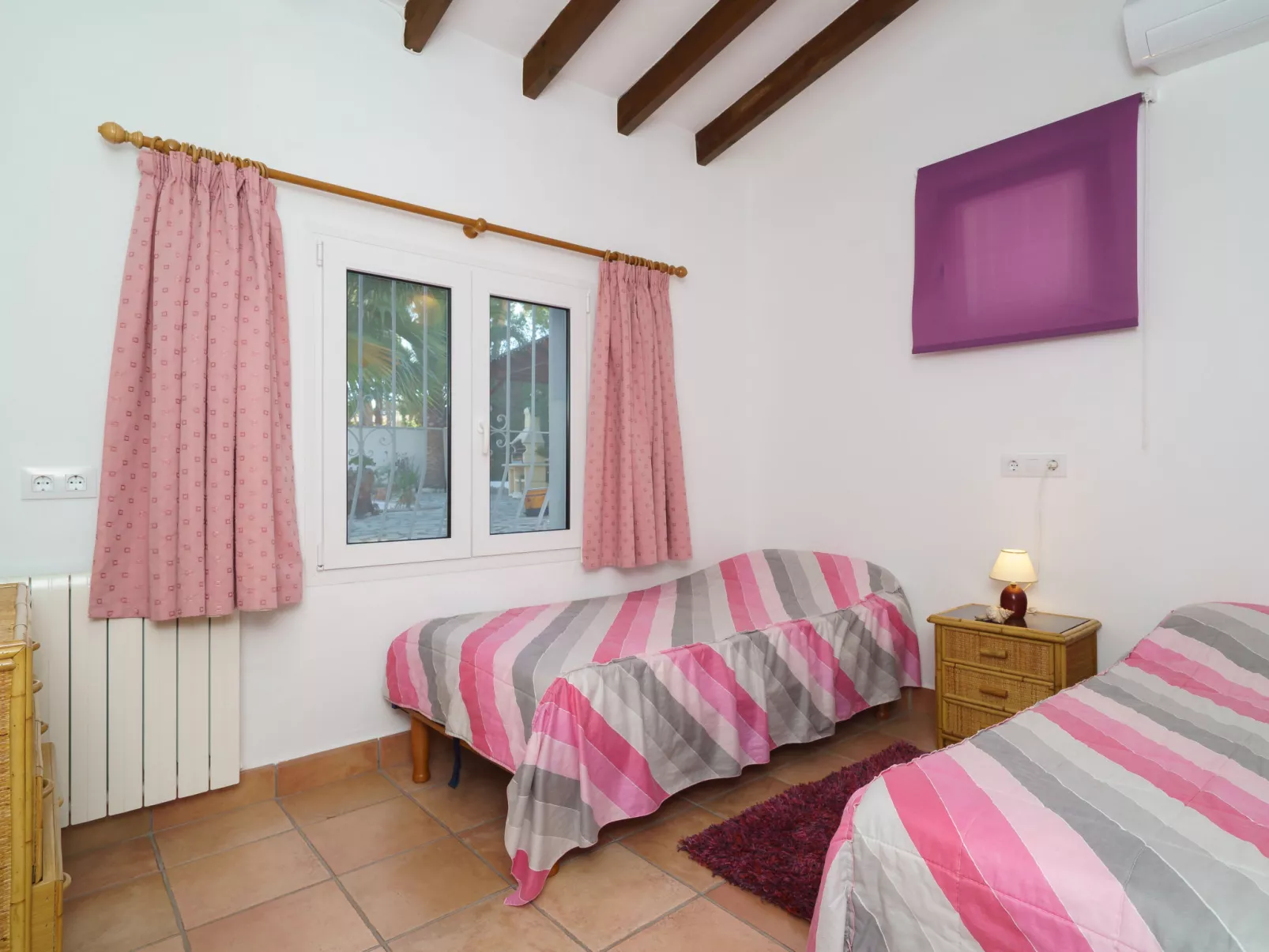Villa Paradise-Inside