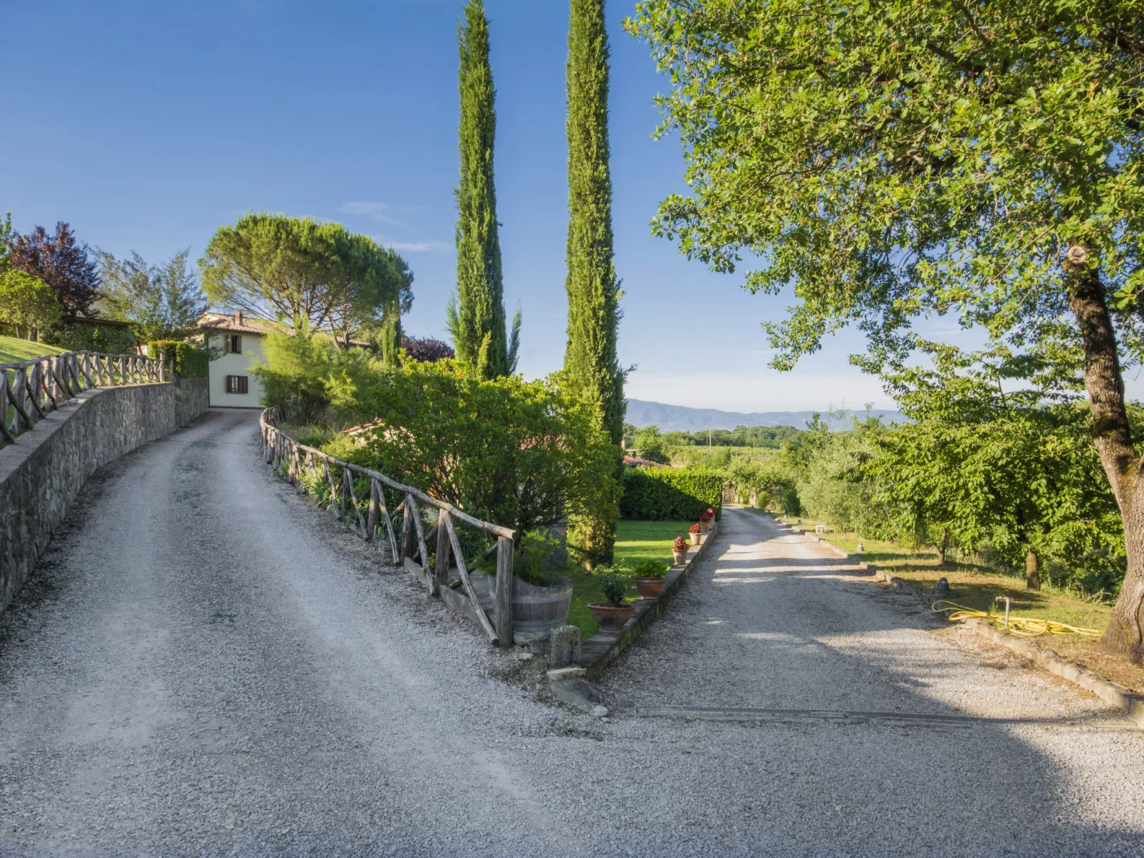 Le Mura-Outside
