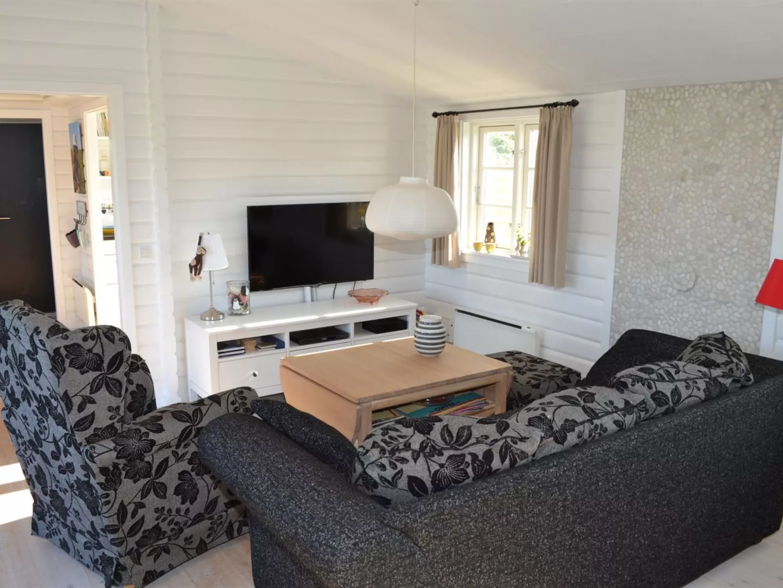 "Kristiarn" - 325m from the sea-Drinnen
