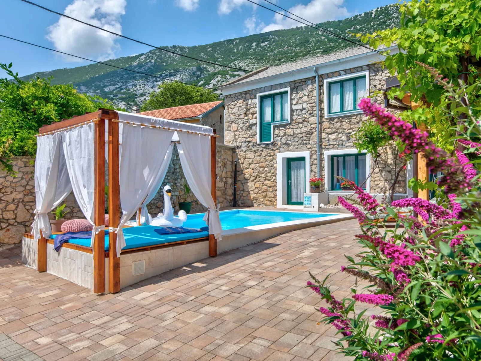 Villa Anđelika-Outside