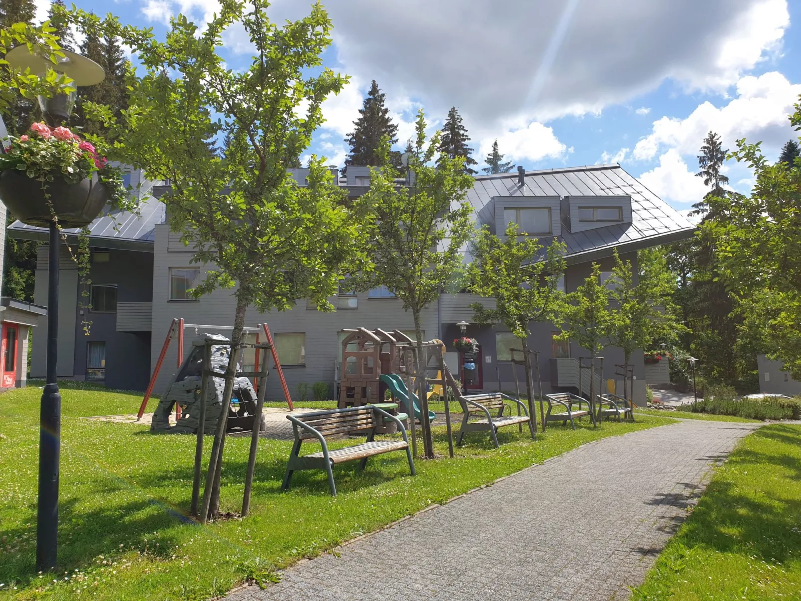 Resident Harrachov B-Outside