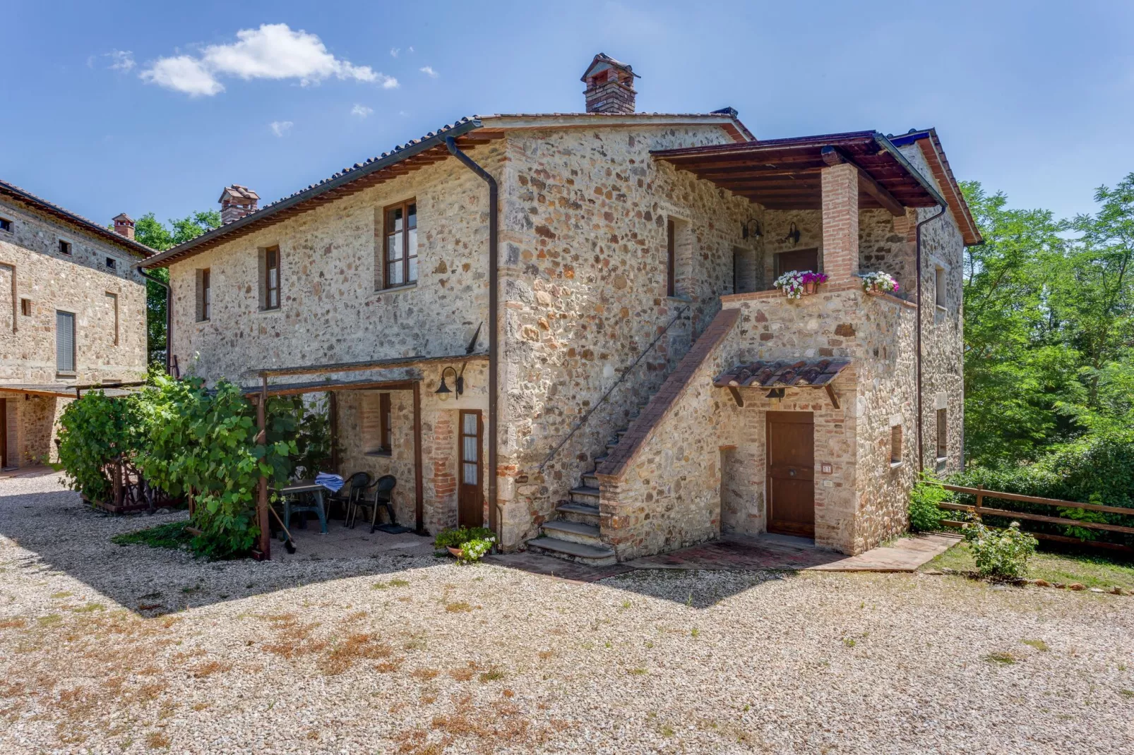 Villino Tre-Exterior summer