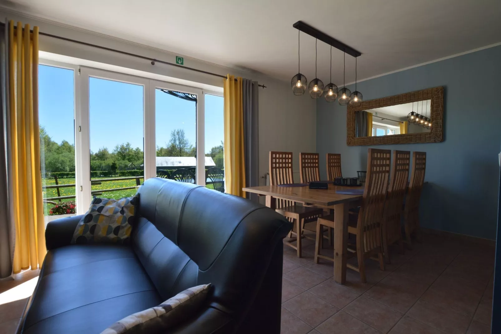 La Tourbière-Dining room