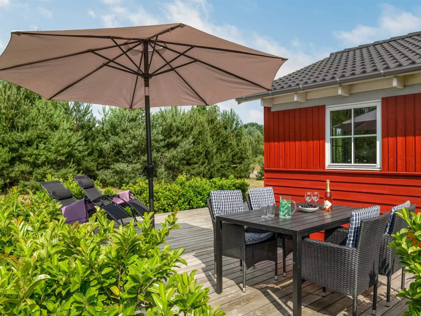 "Finwith" - 1.5km from the sea-Outside