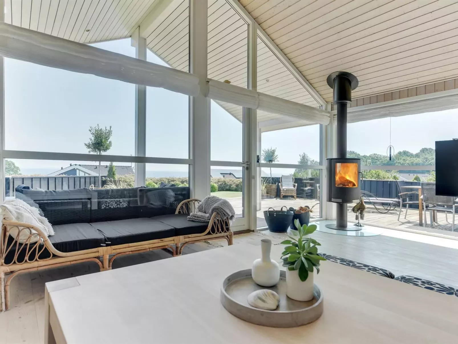 "Fridtjof" - 100m from the sea-Inside