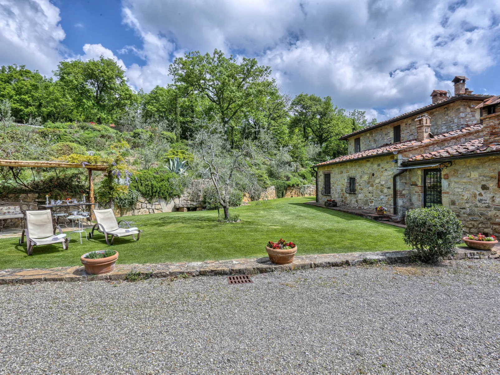 Casale Il Poggino-Draußen