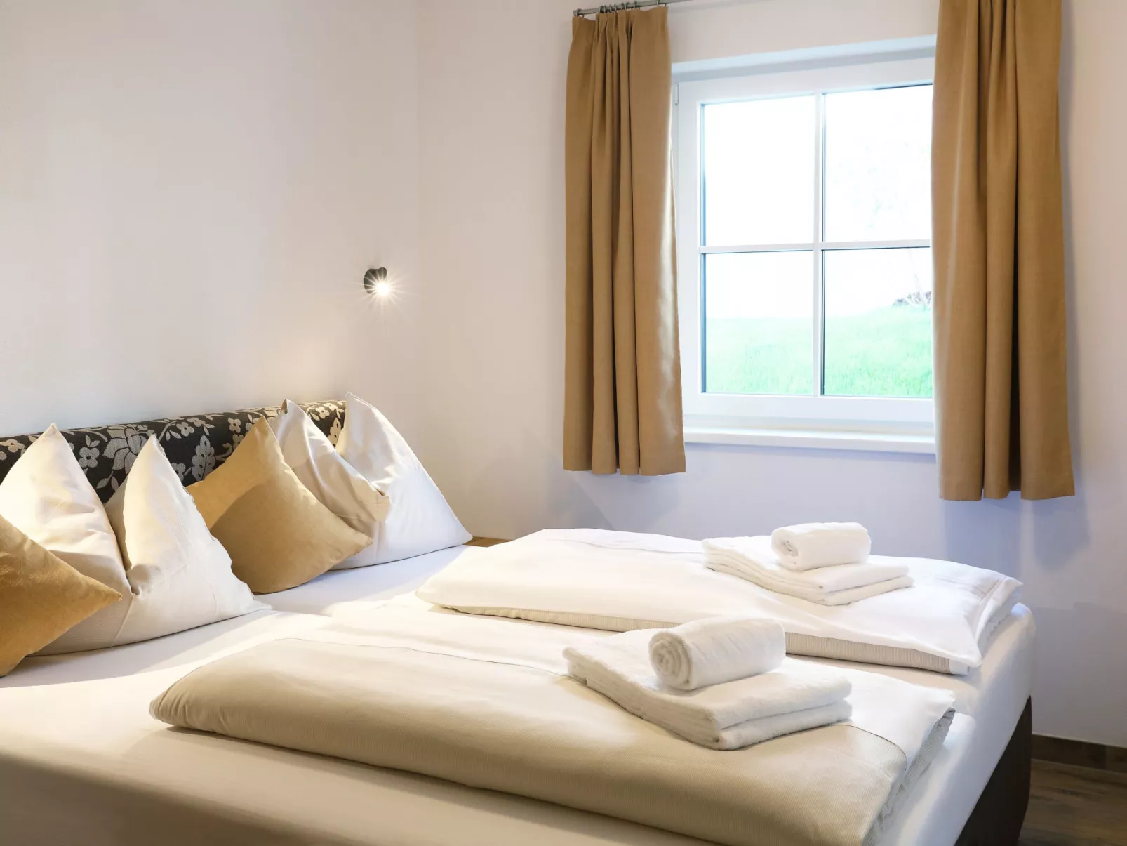 Premium # 204 für bis zu 8 Personen-Inside