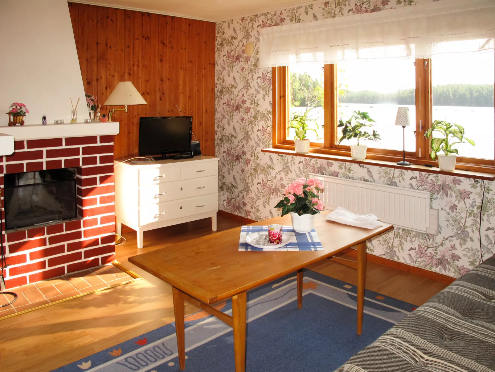Sjöatorp Skogsstugan-Inside