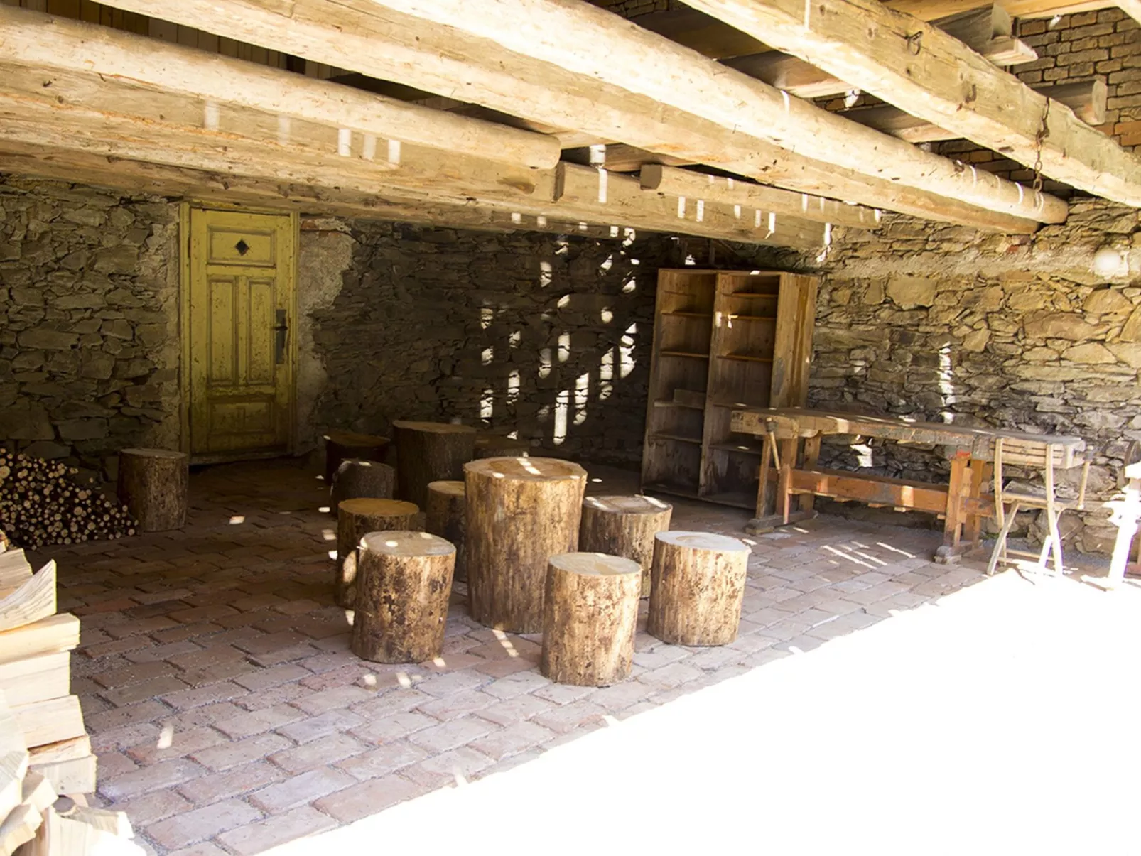 Brníčko-Outside