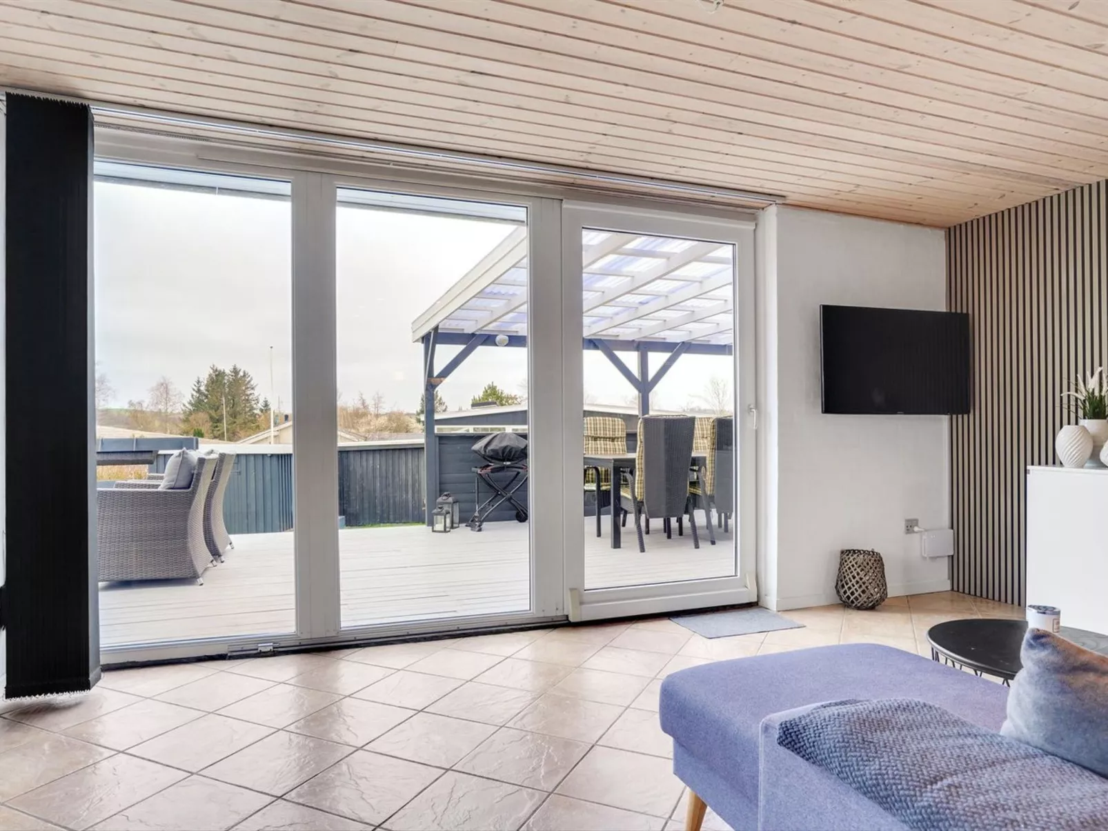 "Aloisia" - 300m from the sea-Inside