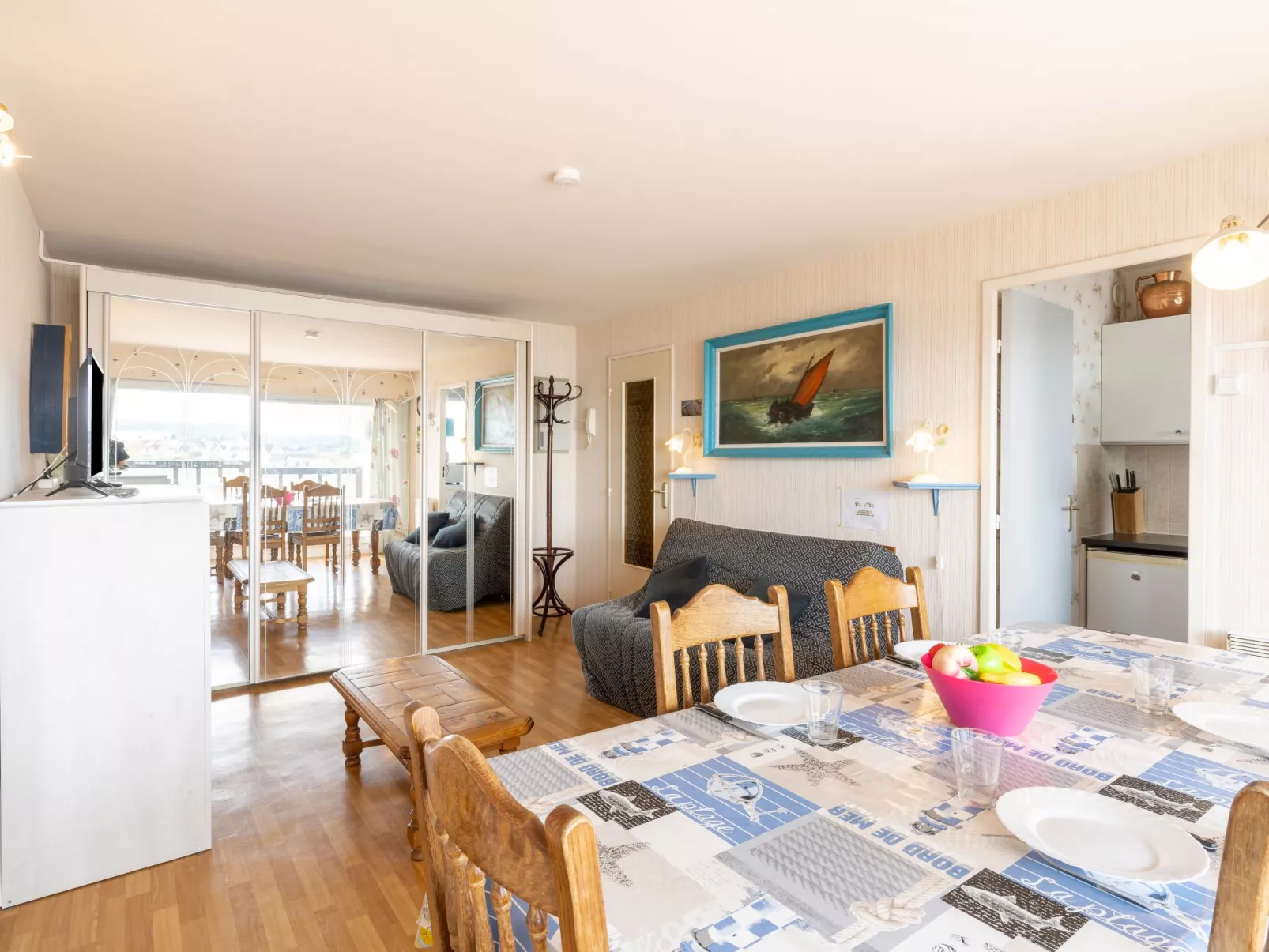 Cap Cabourg-Inside