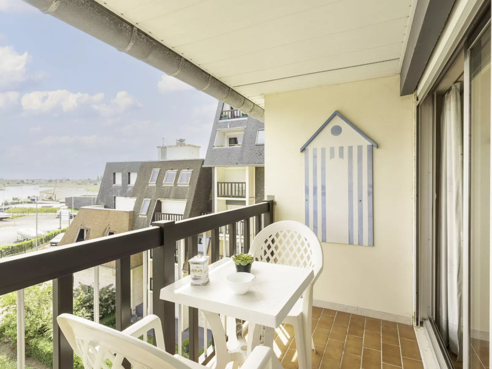 Cap Cabourg-Outside