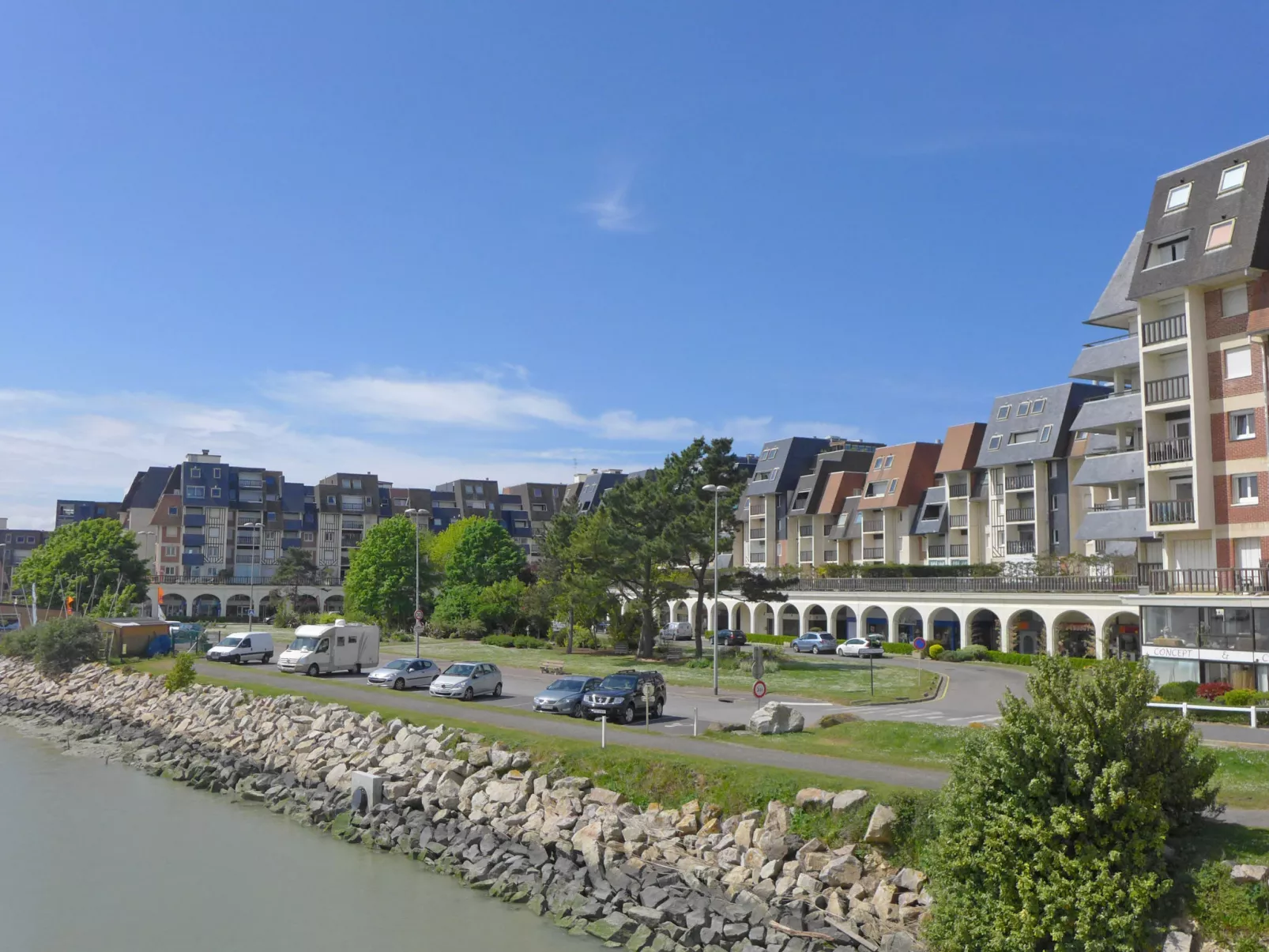 Cap Cabourg-Outside